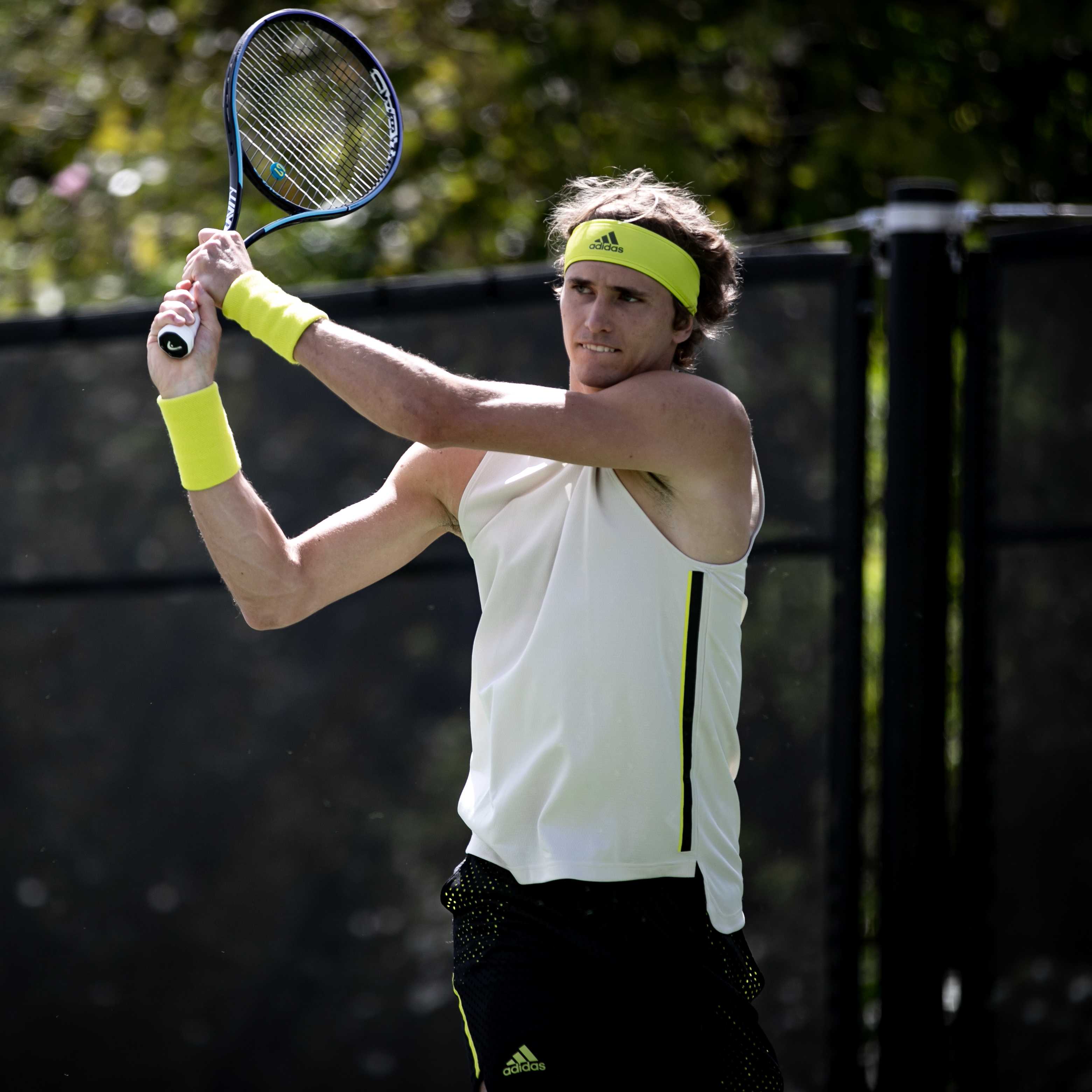 How to Hit a Backhand TopCourt